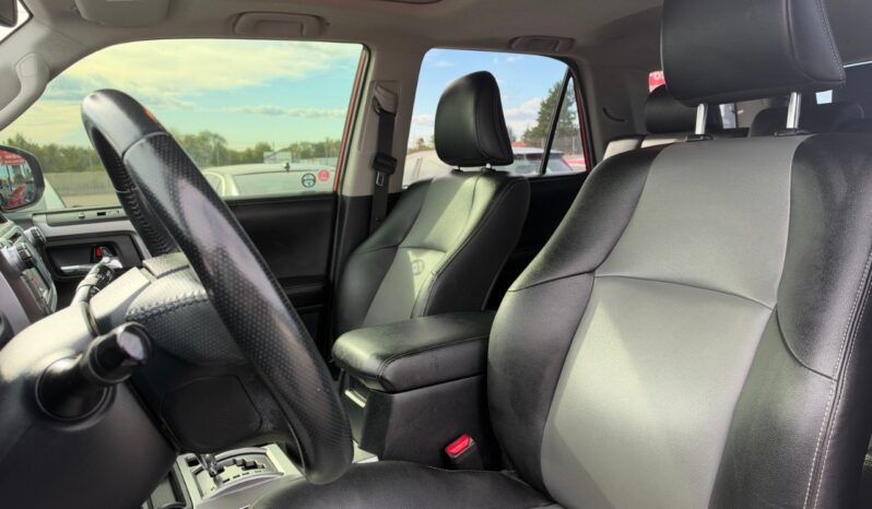 
								2014 Toyota 4Runner 4WD 4dr V6 SR5 full									