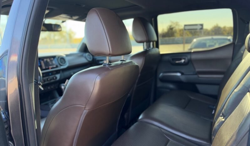 
								2016 Toyota Tacoma 4WD Double Cab V6 Auto Limited full									