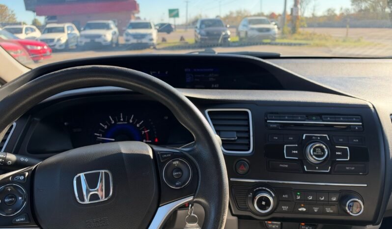 
								2015 Honda Civic Sedan LX Automatic full									