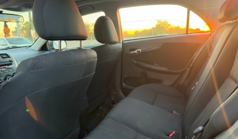 
								2011 Toyota Corolla 4dr Sdn Auto S full									
