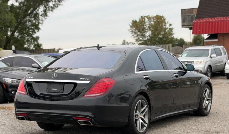 
								2015 Mercedes-Benz S-Class S 550 LWB 4MATIC Sedan full									