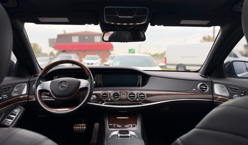 
								2015 Mercedes-Benz S-Class S 550 LWB 4MATIC Sedan full									
