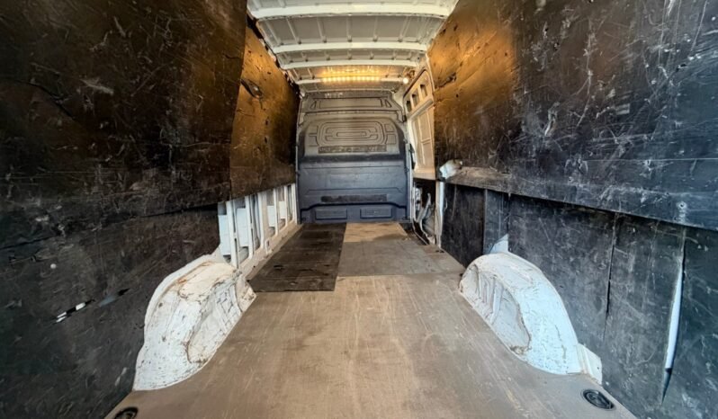 
								2019 Mercedes-Benz Sprinter Cargo Van 2500 High Roof V6 170″ full									