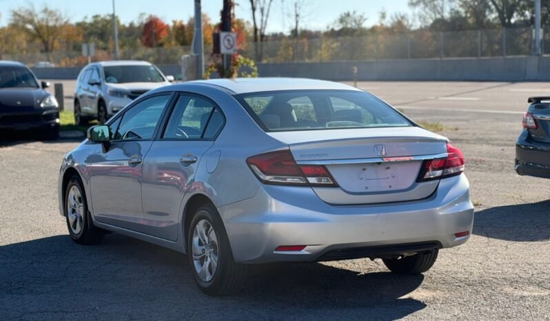 
								2015 Honda Civic Sedan LX Automatic full									