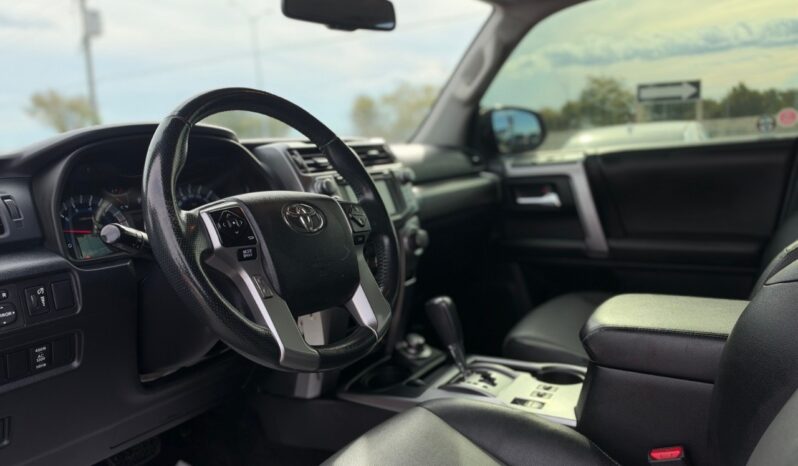
								2014 Toyota 4Runner 4WD 4dr V6 SR5 full									