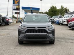 
										2022 Toyota RAV4 LE AWD full									