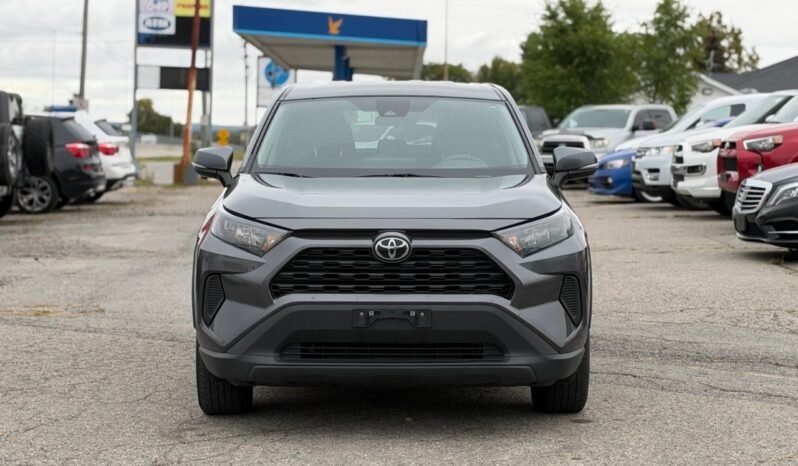 
								2022 Toyota RAV4 LE AWD full									