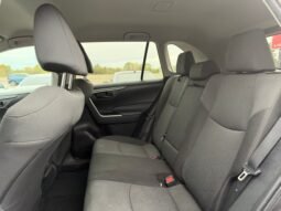 
										2022 Toyota RAV4 LE AWD full									