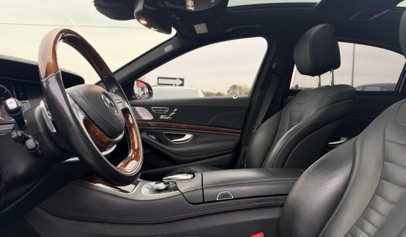 
								2015 Mercedes-Benz S-Class S 550 LWB 4MATIC Sedan full									