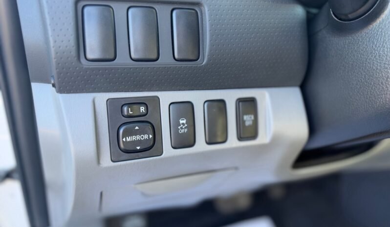 
								2013 Toyota Tacoma 4WD Double Cab V6 Auto full									