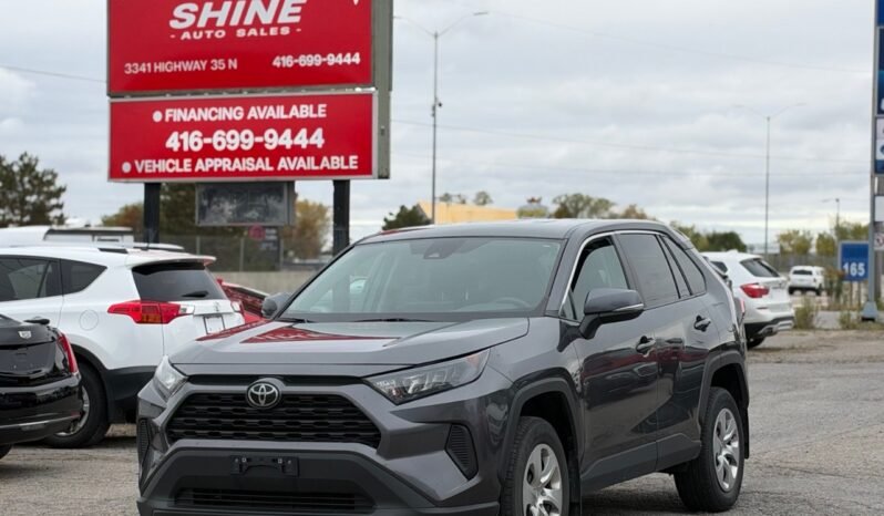 
								2022 Toyota RAV4 LE AWD full									