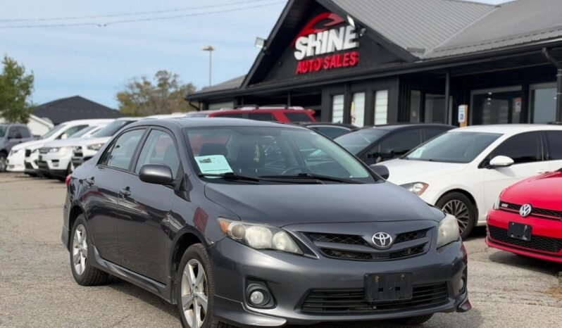 2011 Toyota Corolla 4dr Sdn Auto S