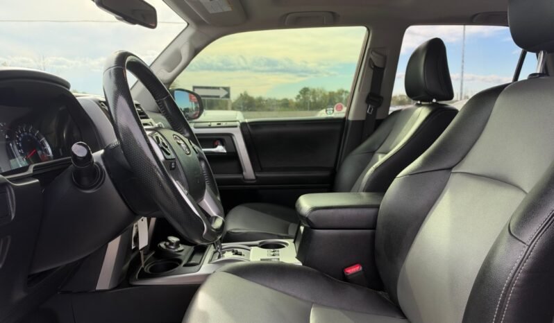 
								2014 Toyota 4Runner 4WD 4dr V6 SR5 full									