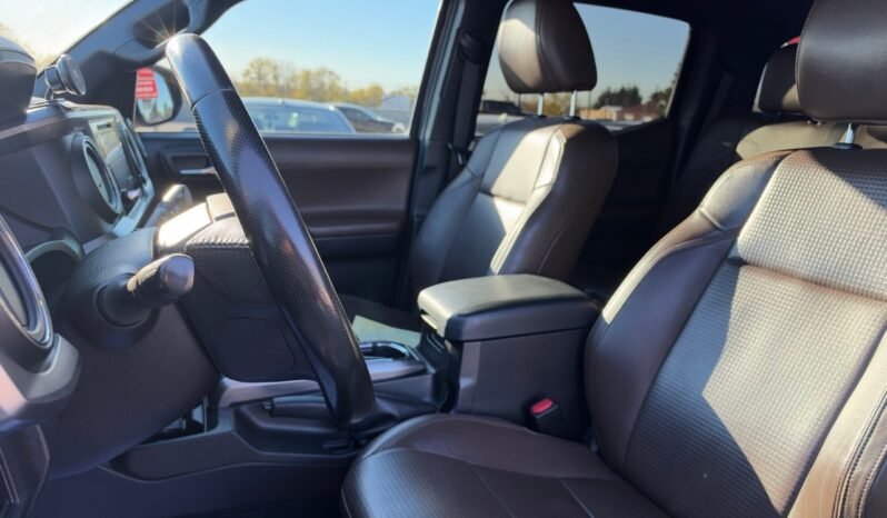 
								2016 Toyota Tacoma 4WD Double Cab V6 Auto Limited full									